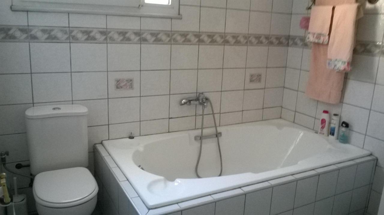 Family House Apartment Kavala Bagian luar foto